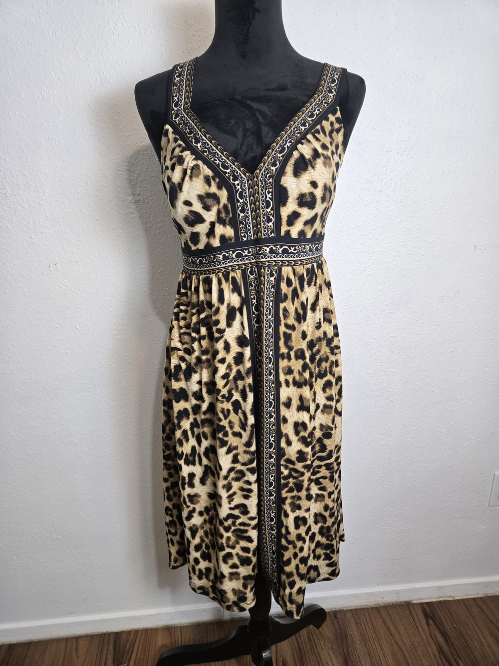Leopard Print V-Neck Sleeveless Dress Carmen Medium